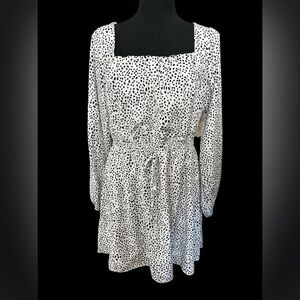 Altar’d State Women’s Size S Smocked Waist Black Spotted Dress Flowy Lightweight